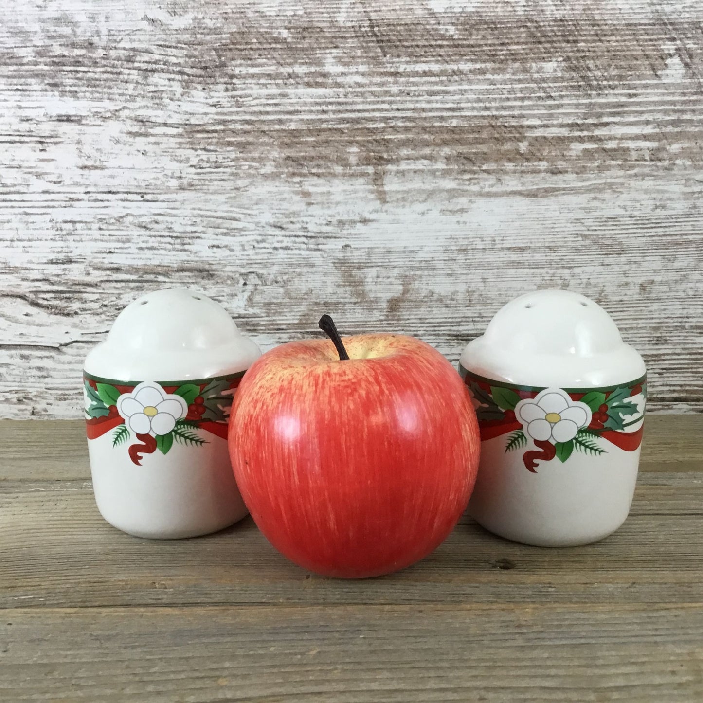 Vintage Pfaltzgraff Yuletide Salt & Pepper Shakers