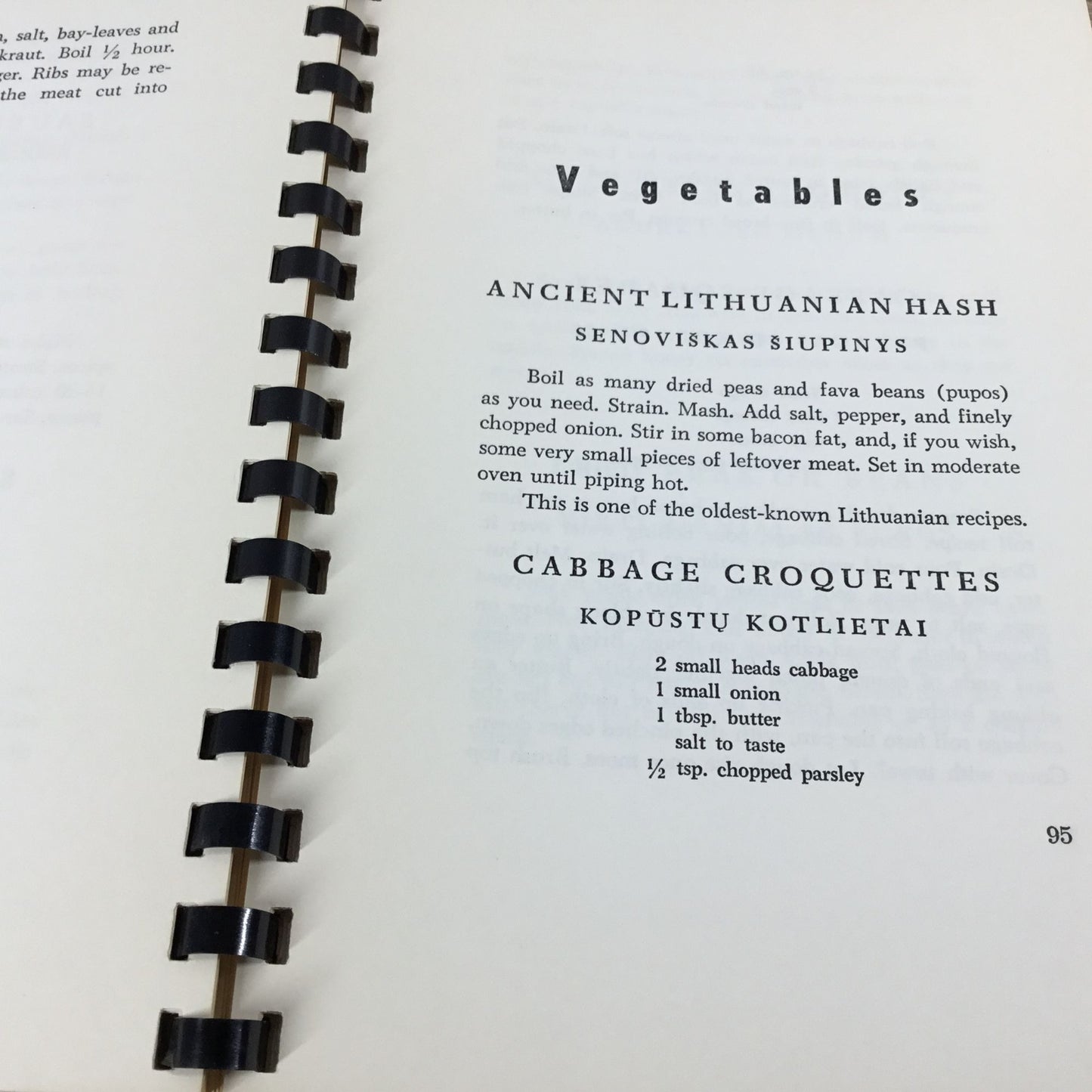 Popular Lithuanian Recipes Cookbook 1967 Josephine J. Dauzvardis Spiral Bound