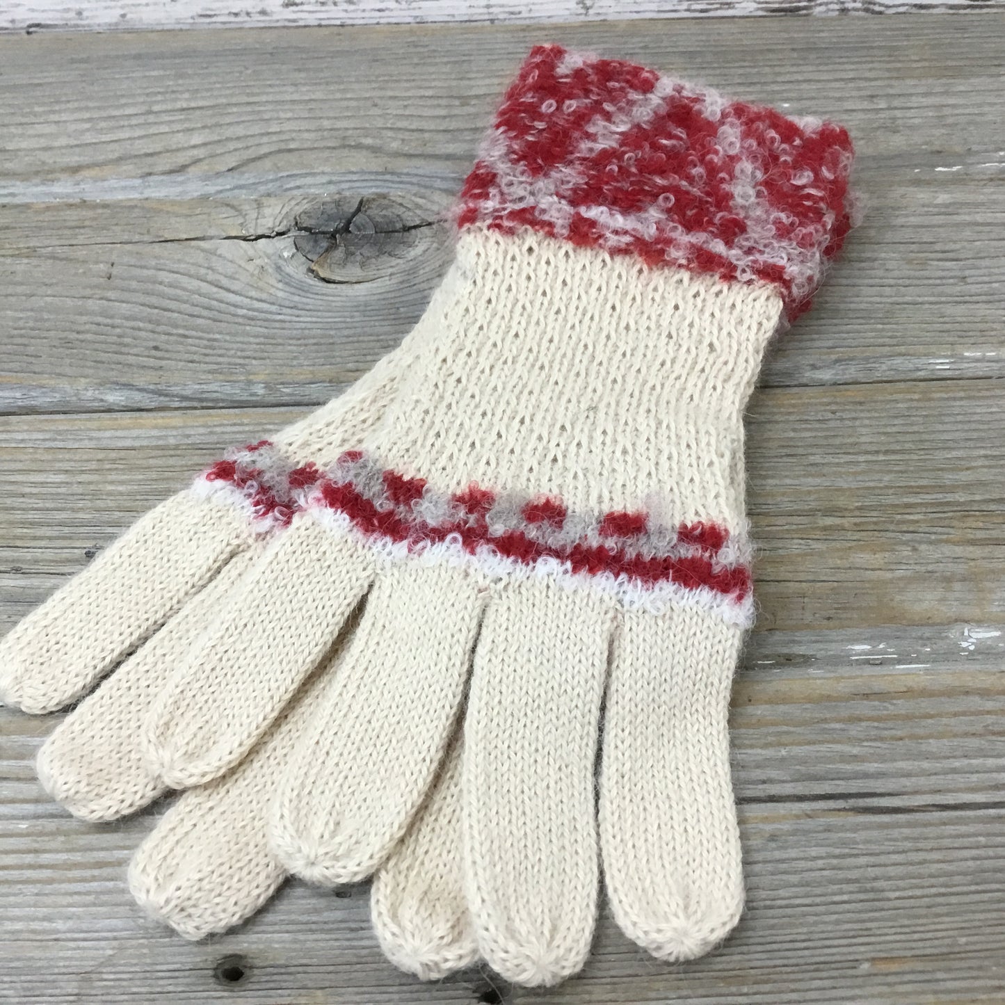 Alpaca gloves laid flat
