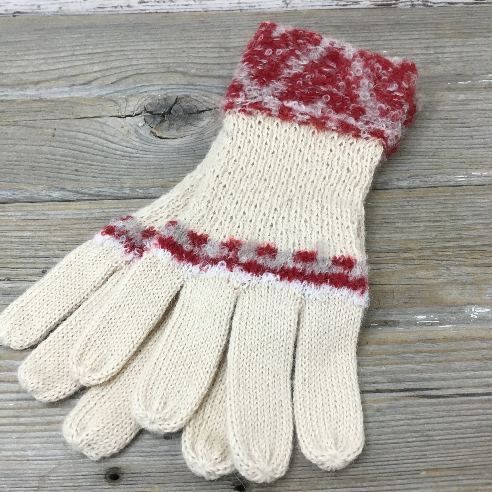 Alpaca gloves laid flat