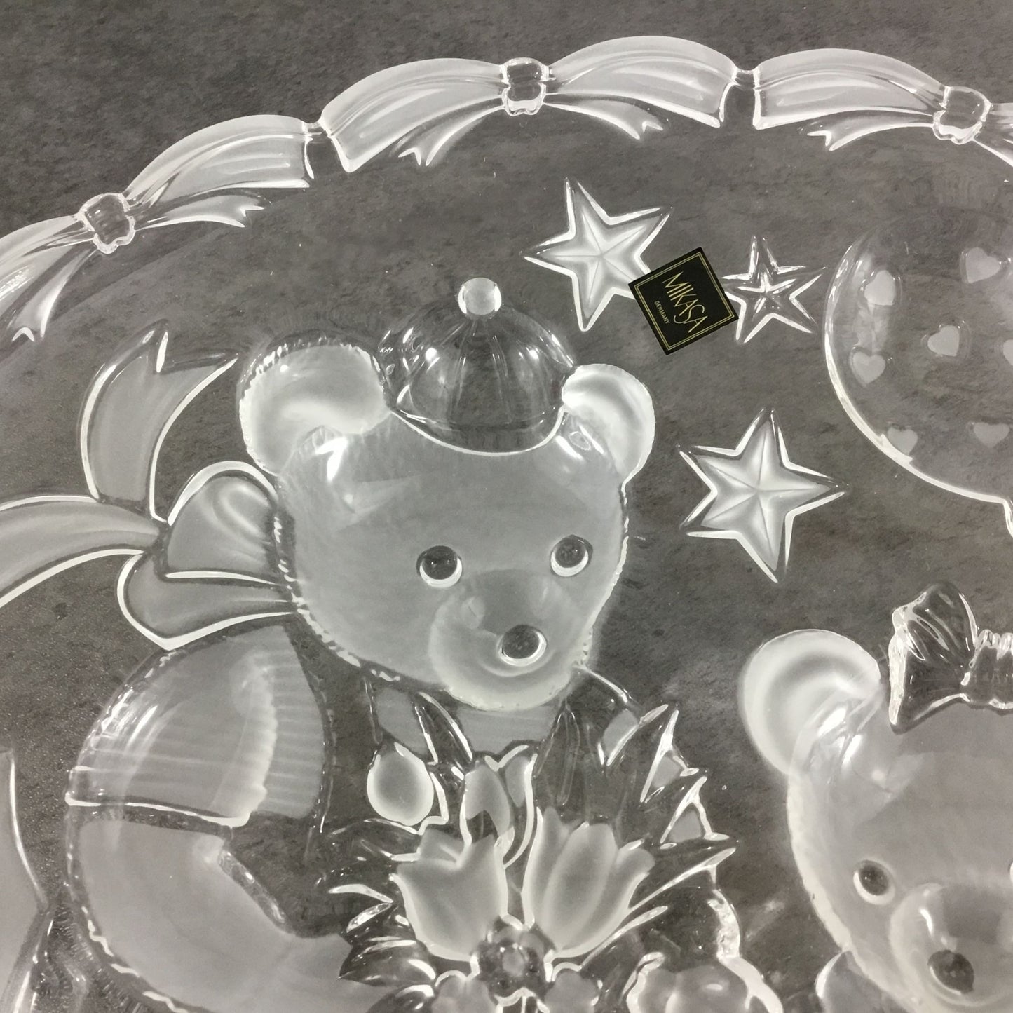 Mikasa Party Bears 15" Embossed Frosted Round Hostess Platter With Original Box