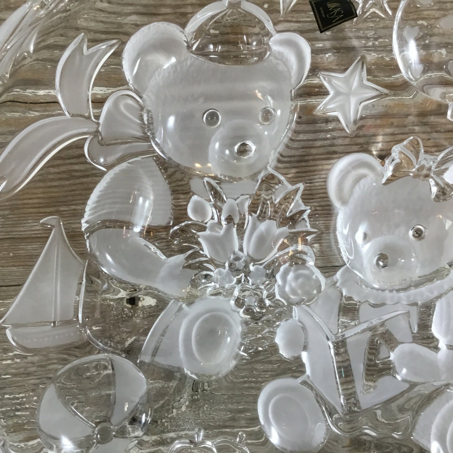 Mikasa Party Bears 15" Embossed Frosted Round Hostess Platter With Original Box