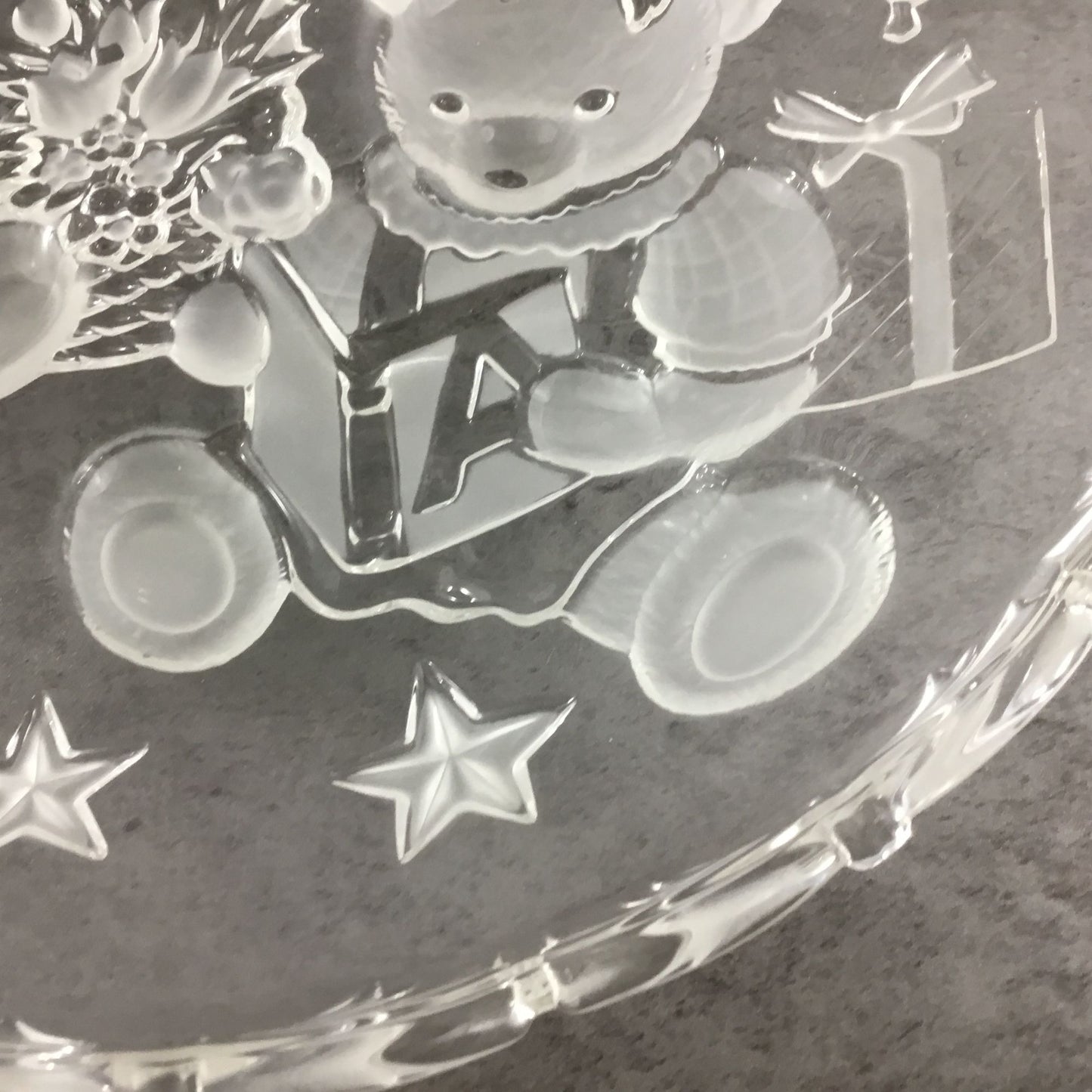 Mikasa Party Bears 15" Embossed Frosted Round Hostess Platter With Original Box