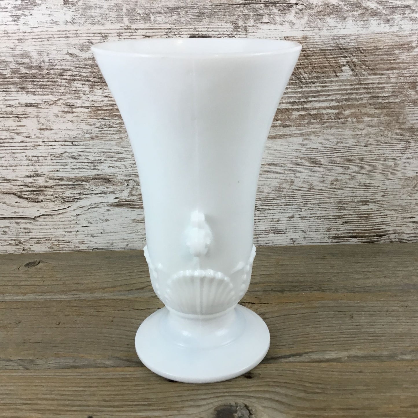 Vintage Anchor Hocking Fire King Vitrock White Milk Glass Vase Shell Handles