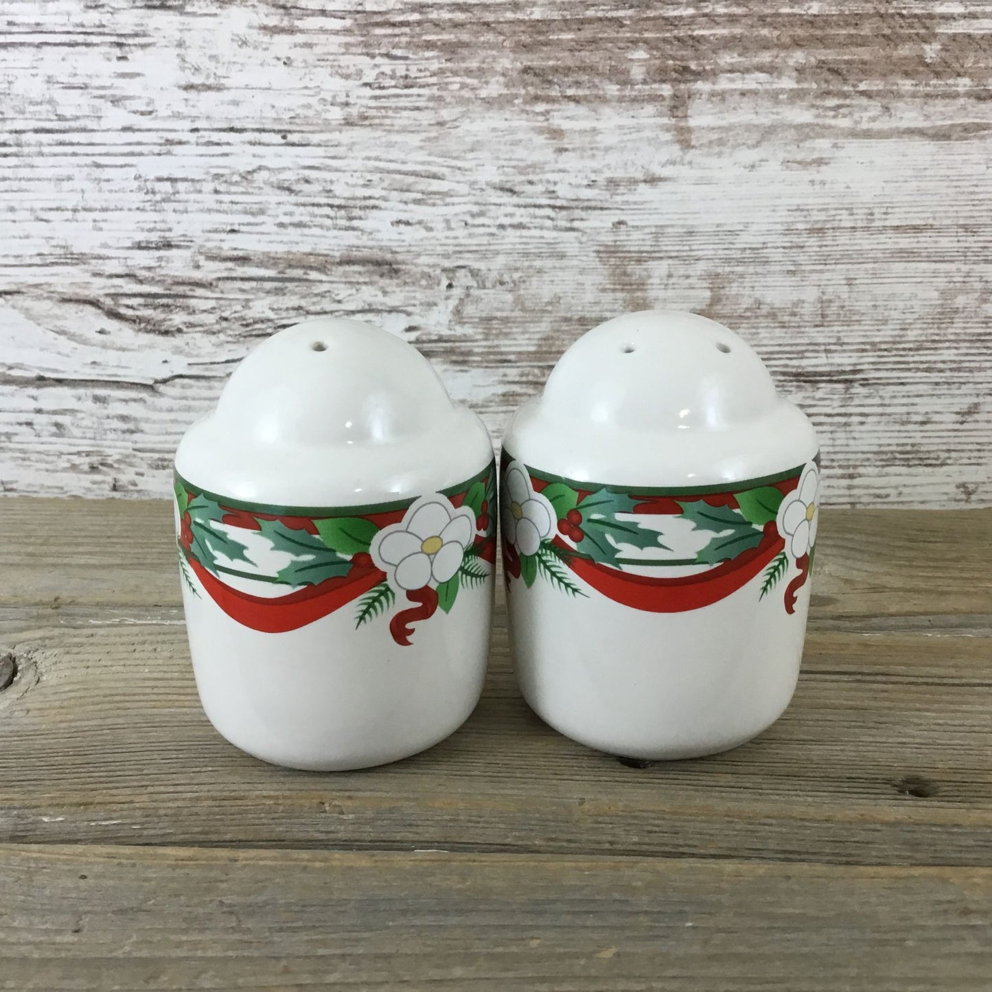 Vintage Pfaltzgraff Yuletide Salt & Pepper Shakers