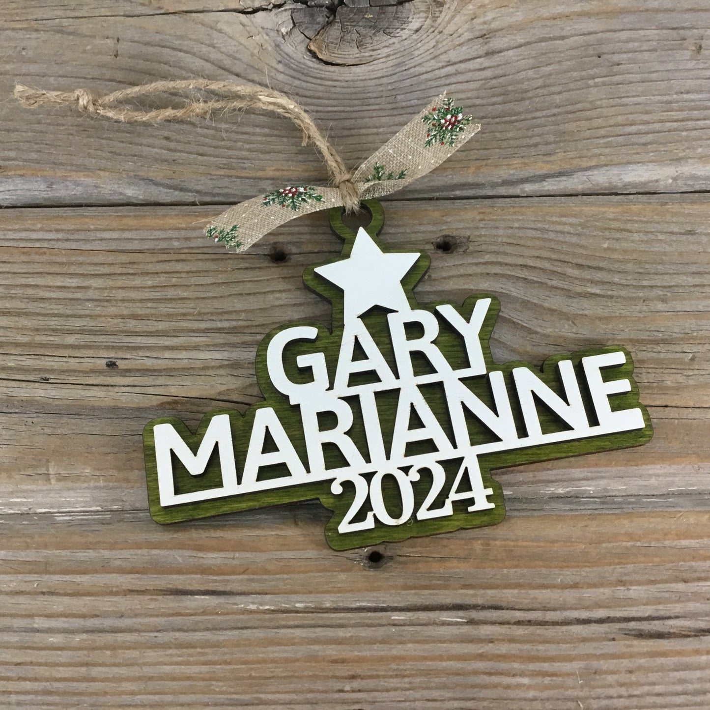 Personalized Family Tree Name Christmas Ornament – Custom Wooden Keepsake