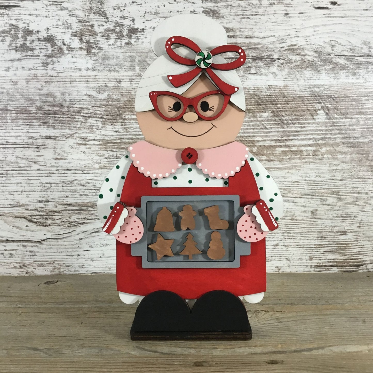 Standing Mrs Claus Shelf Sitter - Unpainted DIY Paint Kit