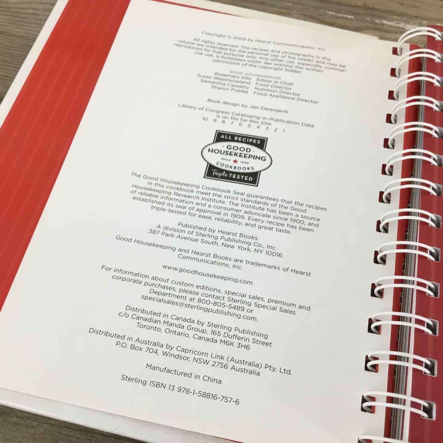 Good Housekeeping The Great Christmas Cookie Swap Cookbook 60 Recipes Hardcover