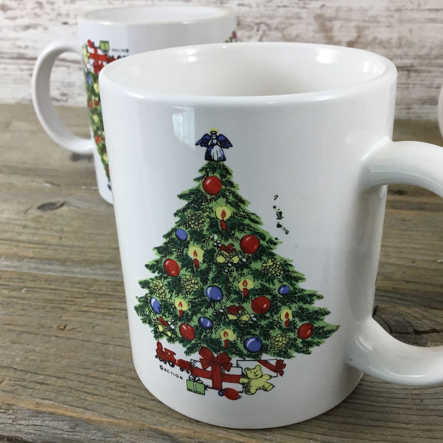 Vintage 1993 McCrory Christmas Tree Ceramic Mugs Set Of 4 11 Oz Holiday Kitchenware