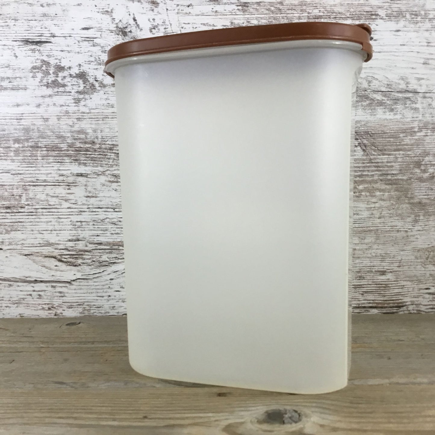 Vintage Tupperware Modular Mate 1614-2 – Brown Lid, 9 3/4 Cups, 2.3L