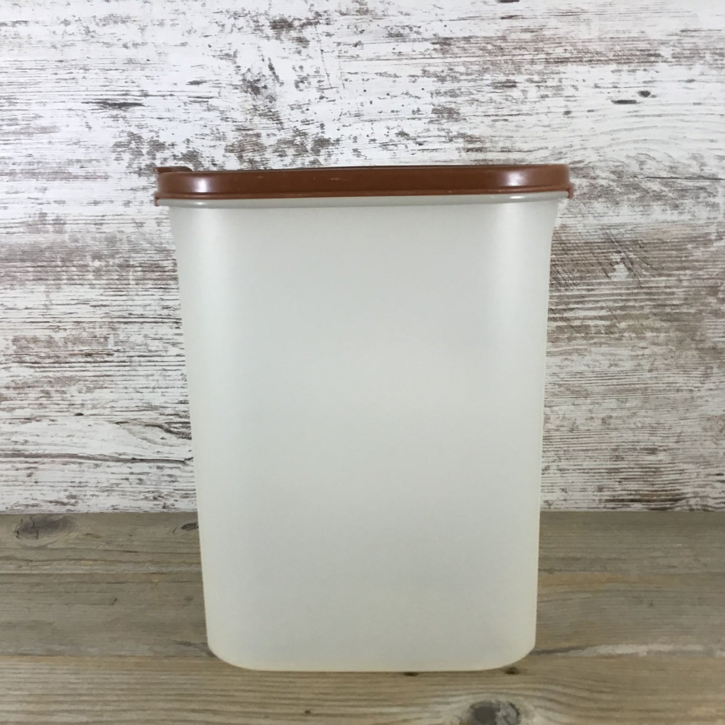 Vintage Tupperware Modular Mate 1614-2 – Brown Lid, 9 3/4 Cups, 2.3L