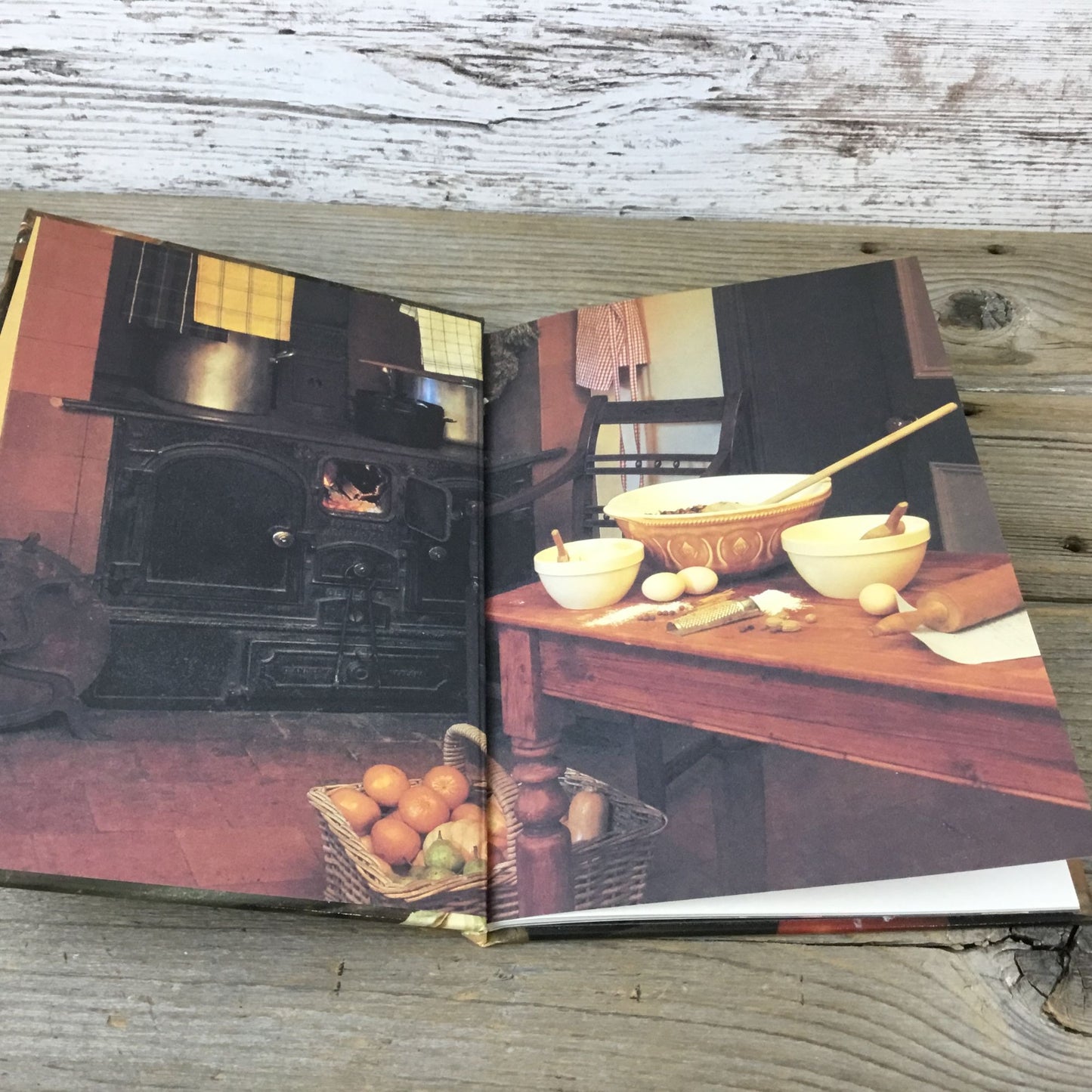 The Country Kitchen Chutneys & Pickles Hardcover Cookbook - Barbara Beckett 1993