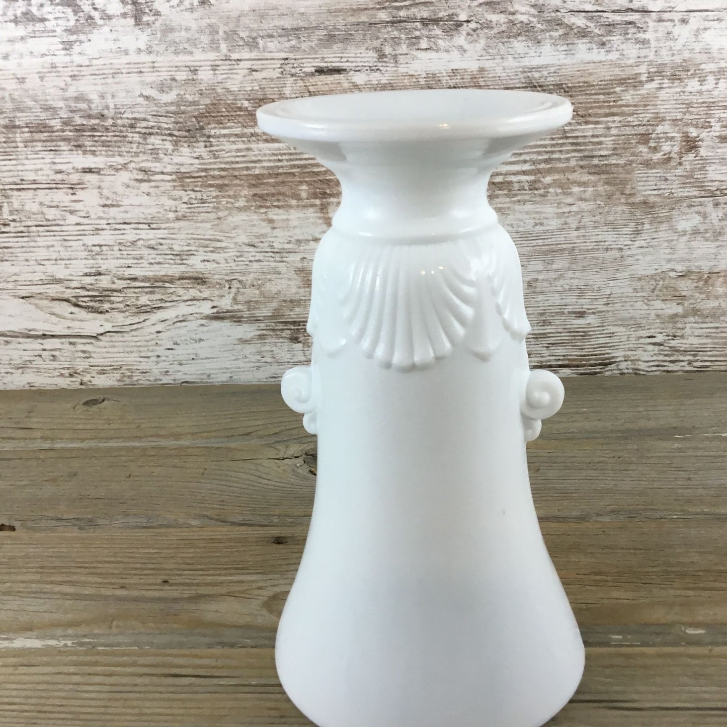 Vintage Anchor Hocking Fire King Vitrock White Milk Glass Vase Shell Handles