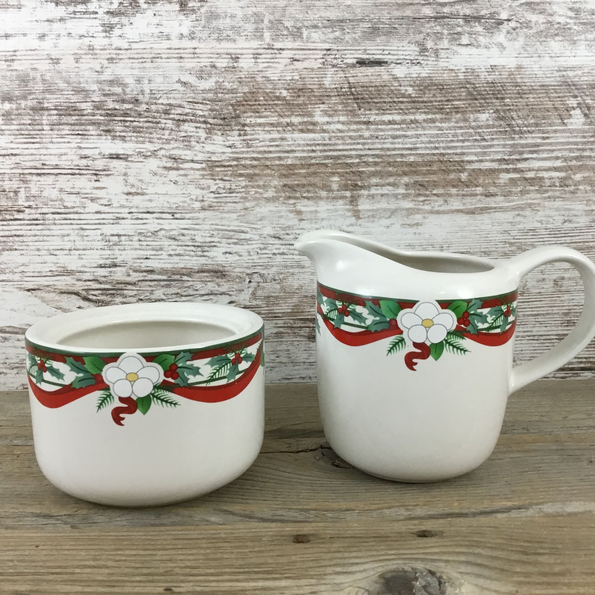 Pfaltzgraff Yuletide Stoneware Creamer & Sugar Bowl Set