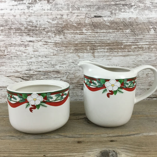 Pfaltzgraff Yuletide Stoneware Creamer & Sugar Bowl Set