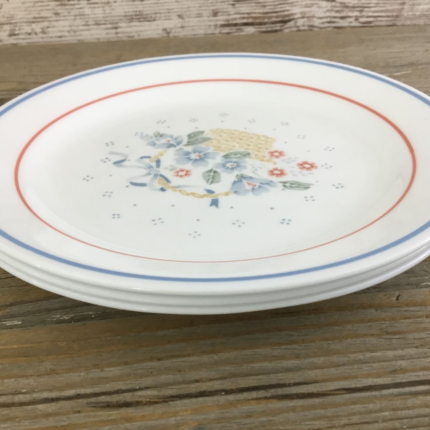 Set of 3 Corelle Country Cornflower Lunch Salad Plates 7 1/4" Flower Basket