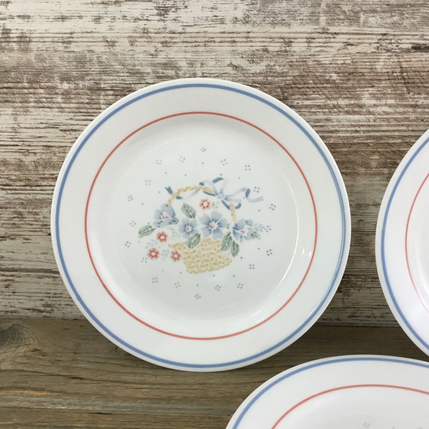 Set of 3 Corelle Country Cornflower Lunch Salad Plates 7 1/4" Flower Basket