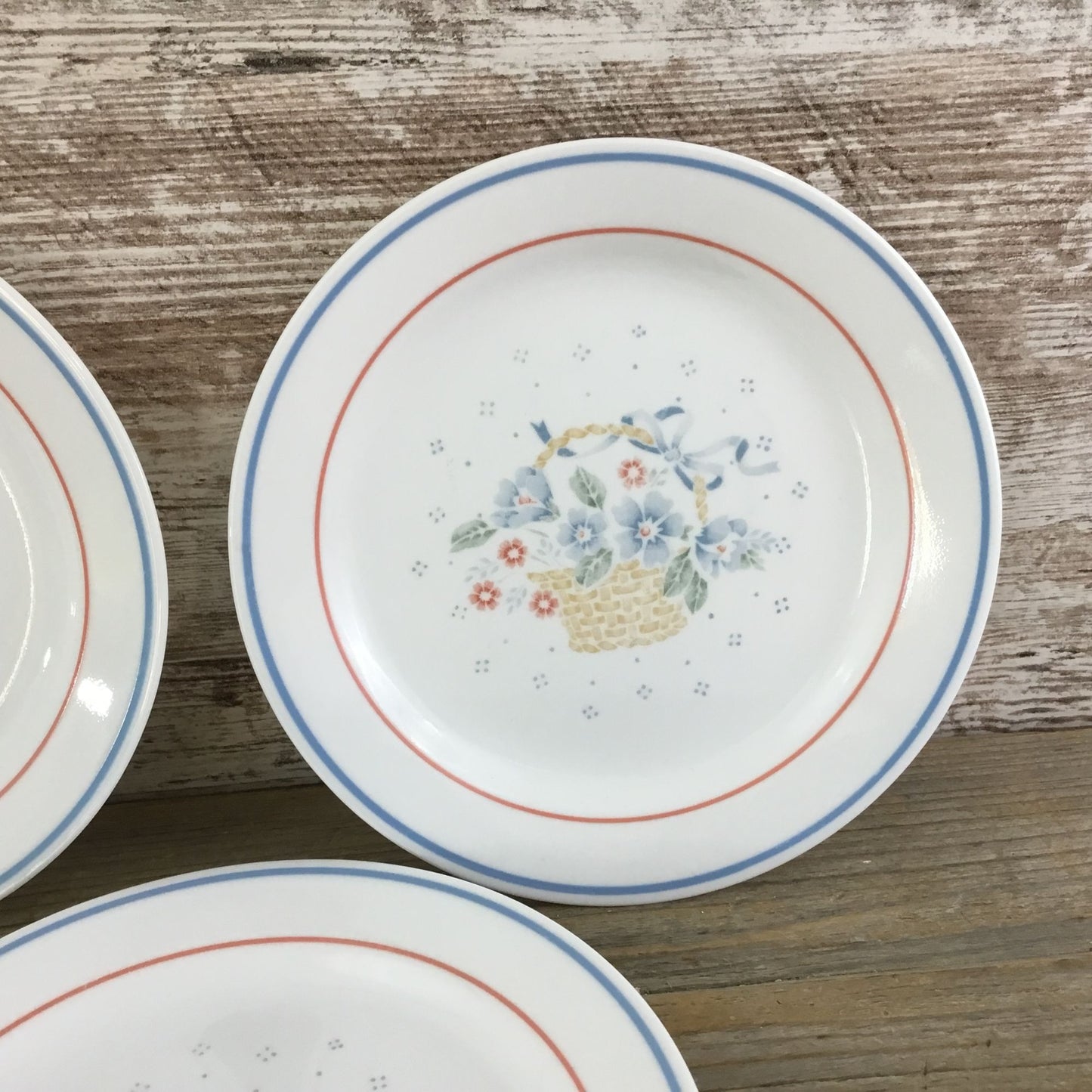 Set of 3 Corelle Country Cornflower Lunch Salad Plates 7 1/4" Flower Basket