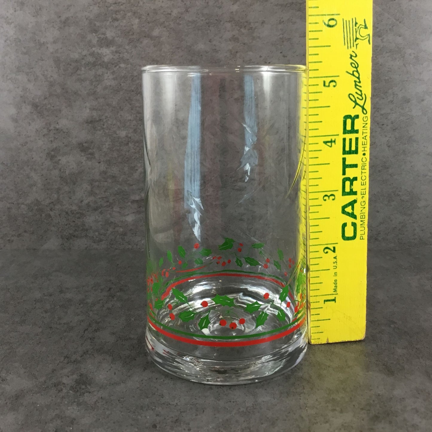 Arbys Christmas Holiday Holly Berry Tumbler Glass 5"