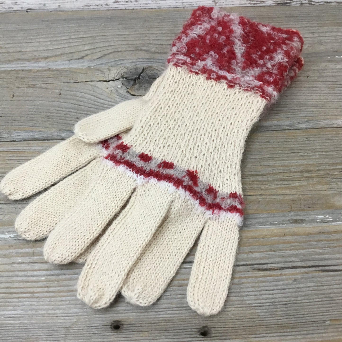 Shipibo Alpaca Boucle Hat & Glove Set